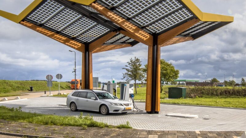 A Comprehensive Guide to Exploring How to Make Money Through Electric Vehicle Charging StationsDiscover profit models, cost analysis, market prospects, and industry trends. Consult now to access premium charging station solutions.